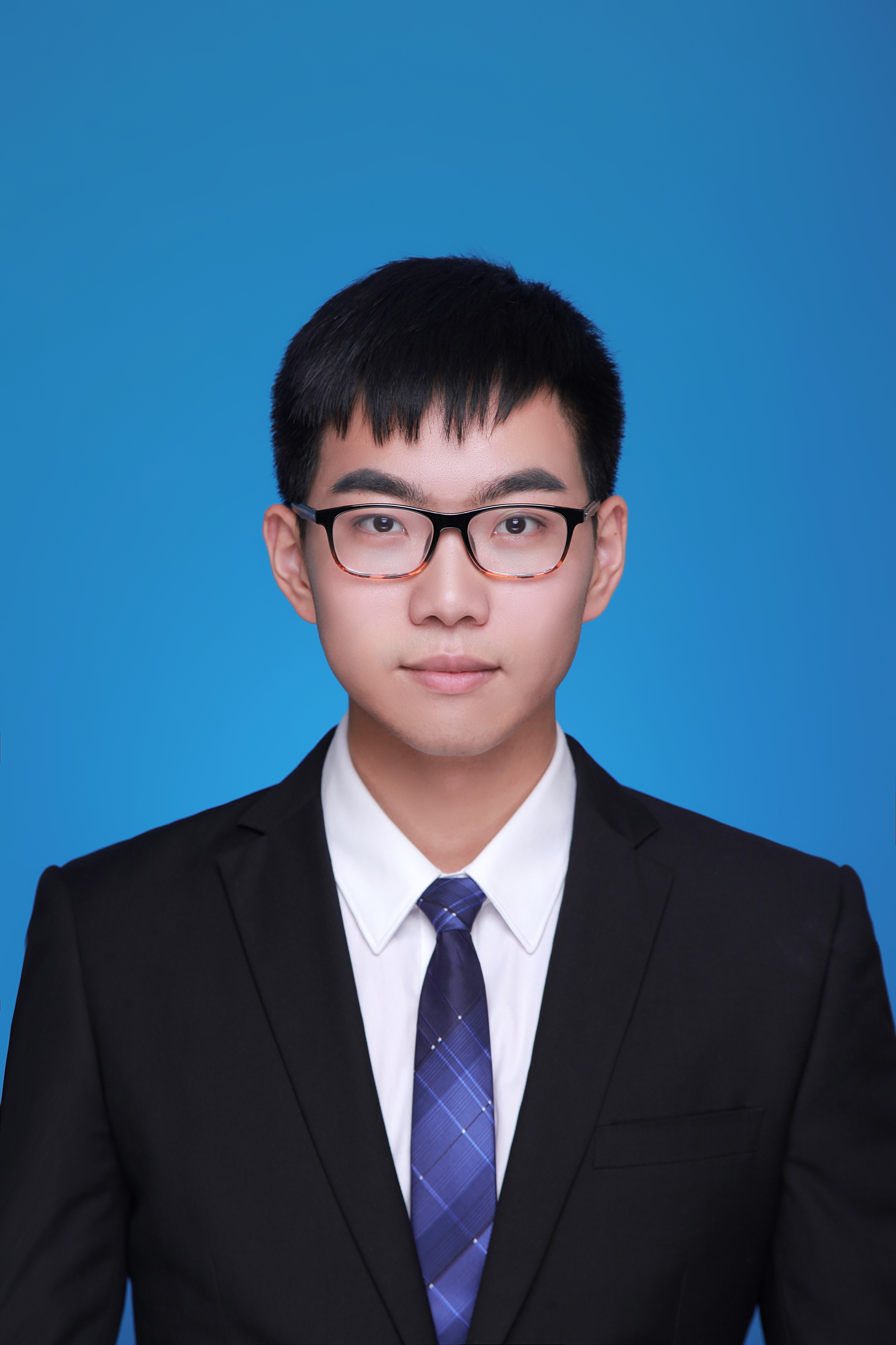 96_证件照_包钰光.jpg